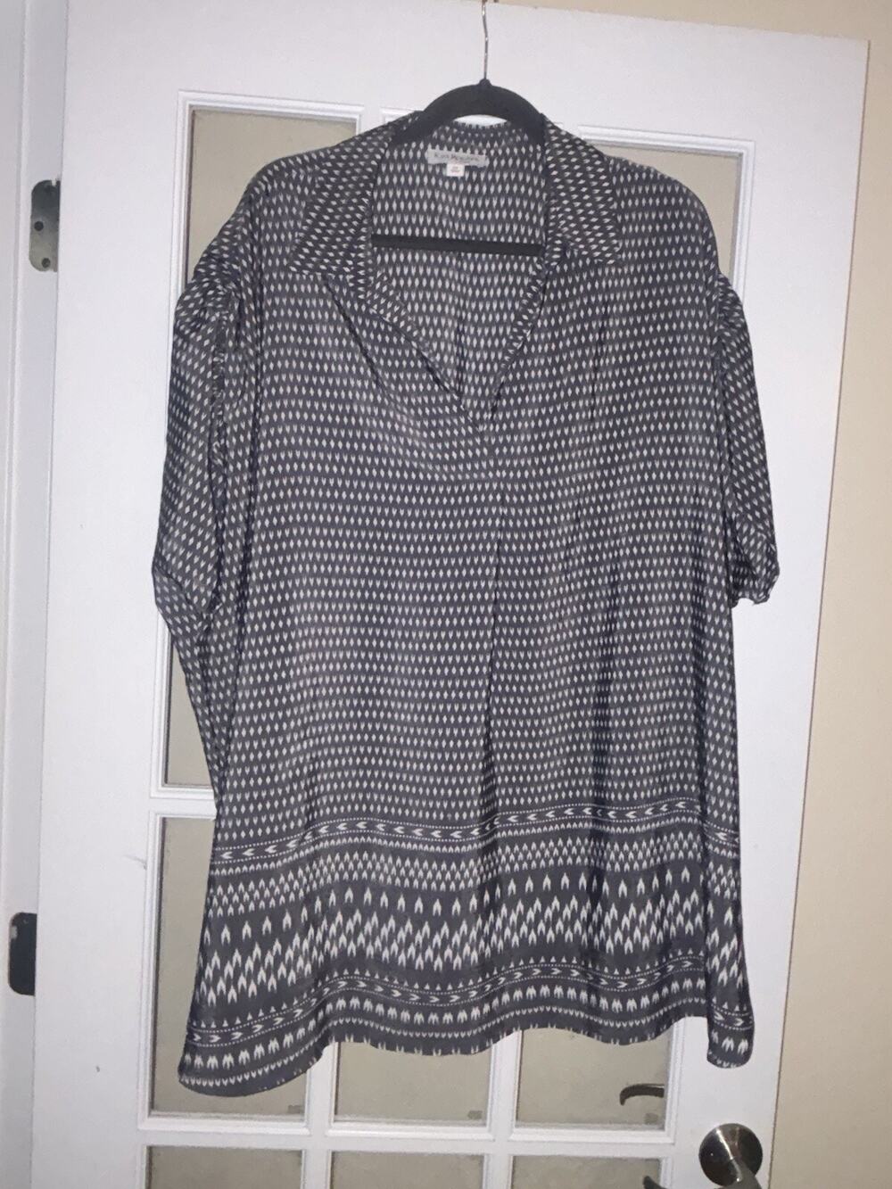 NWT kim rogers Plus Size Short Sleeve Border Print Liano Top grey 2XL
